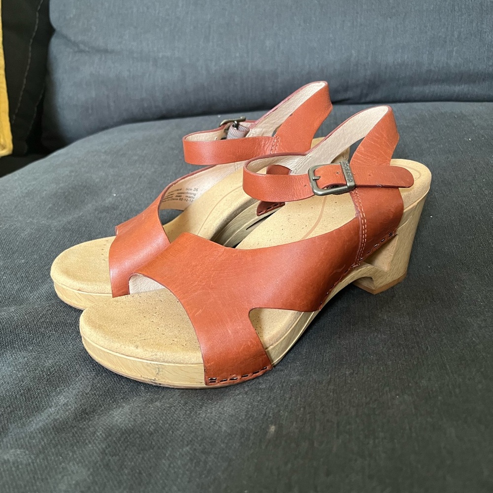 COPY - Dansko “Tasha” Brown Vegan Leather Wedge Sandals Size 36